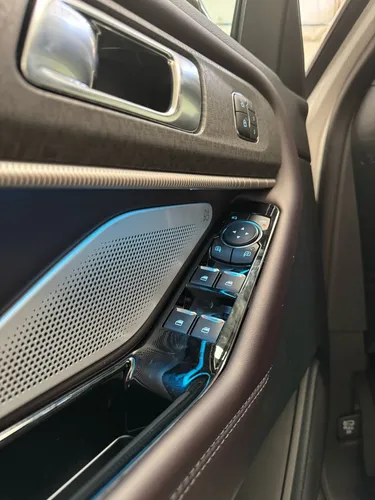 Ford Explorer Platinum 2025