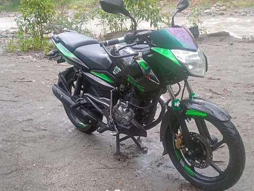 Pulsar 135 Negro Nebulosa Modelo 2019 Papeles Hasta El Otro