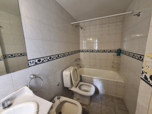 Arguello Casa En Venta 5 Dorm A Mts Recta Martinolli