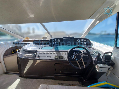 Imagem 4 de 9 de Lancha Cimitarra 50 Barco Iate N Ferretti Azimut Intermarine