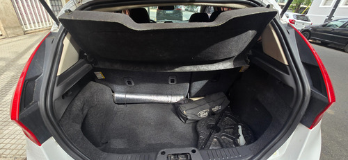 Ford Fiesta Kinetic 1.6 Titanium 120cv
