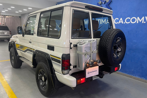 Toyota Land Cruiser Lc71