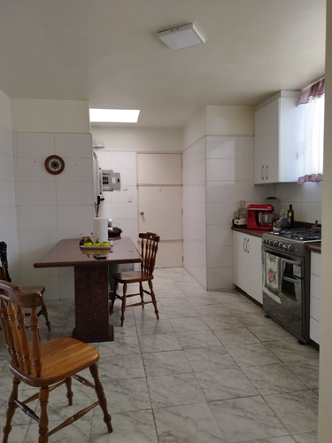 Penthouse En Av. Roosevelt, Urb. Los Rosales, Caracas, Distr