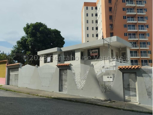 Kl Vende Excelente Casa Comercial En La Urb. Del Este Barquisimeto #23-23029