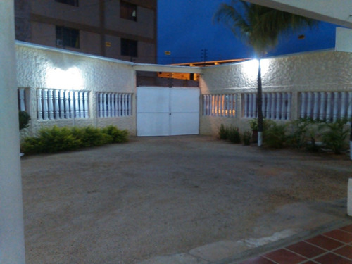 Imagen 2 de 10 de Se Vende Casa En Chichiriviche