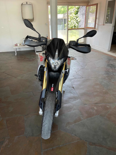 Aprilia Dorsoduro