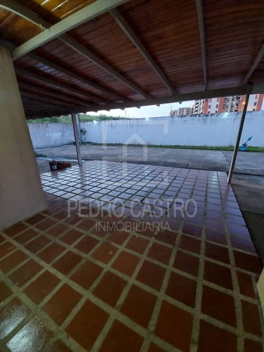 Imagen 17 de 24 de Tu Inmobiliaria Vende Town House Urbanización Villa Athenas, Sector Las Peonias Av. Atlántico Puerto Ordaz #asesoriagratuita #asesoriainmobiliaria #vendedor #pedrocastro