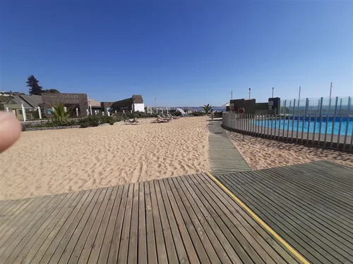 Departamento En Venta De 3 Dorm. En Algarrobo