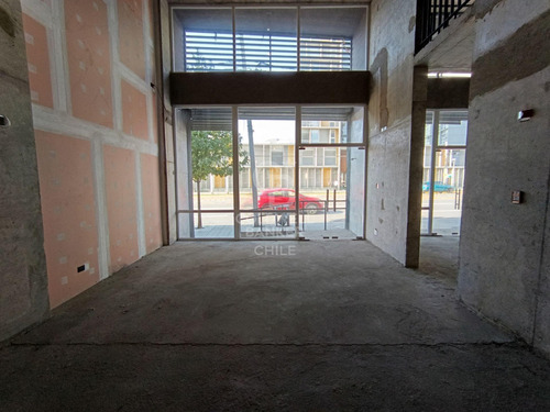 Local De 169m2 En Vicuña Mackenna Pte.