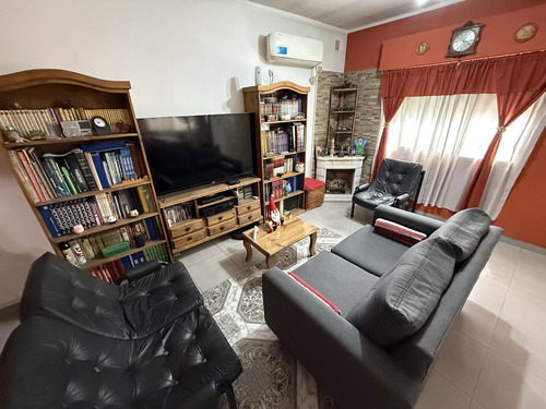 En Venta | Excelente Propiedad En Moreno (lado Norte) En Zona Residencial | Con Parada De Colectivo En La Puerta