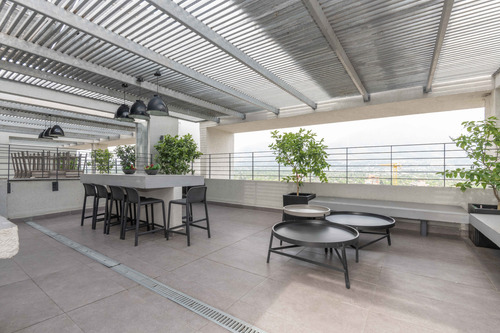Edificio Av. Irarrázaval (1 Est. 1 Bod.) Vista Oriente Pis