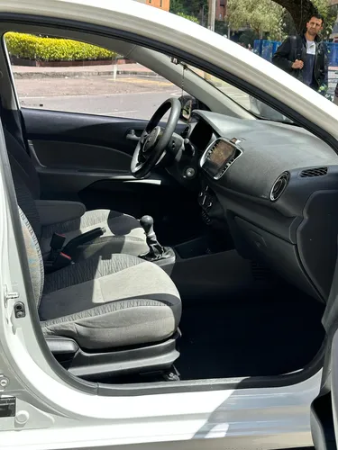 Kia Soluto 1.4L Lx 5Mt
