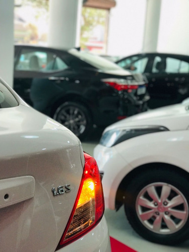 Imagem 7 de 12 de Nissan Versa 1.6s Completo 2019