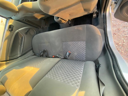 Ford Fiesta 1.6 Ambiente Plus 2005