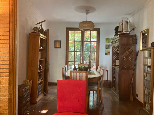 Casa En Venta De 5 Dorm Estilo Ley Pereira