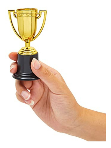 Imagen 3 de 4 de Juvale 24 Pack Mini Trofeos Para Fiestas De Graduación, Tor