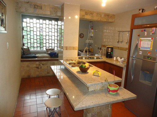Imagen 3 de 12 de Apartamento En Venta La Soledad Maracay*