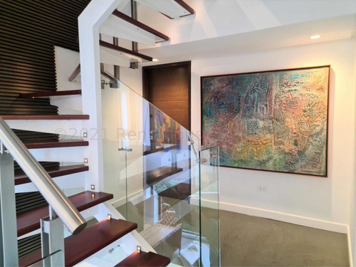 Imagen 18 de 30 de Apartamento Penthouse En Venta En El Rosal