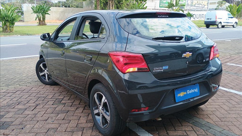 Chevrolet Onix 1.4 MPFI LTZ 8V FLEX 4P MANUAL
