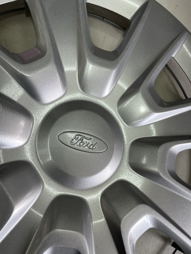 Tapón Copa Polvera De Fiesta Ikon R14 (Usado)