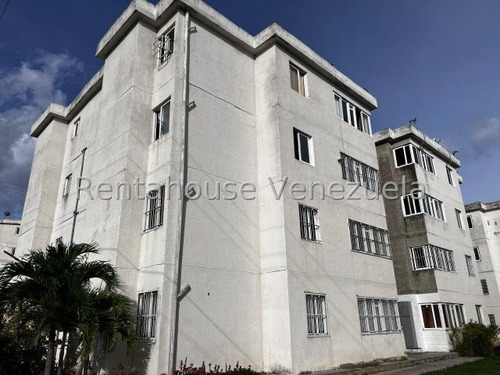 Venta Comodo Y Confortable Apartamento, Listo Para Habitar En Urb Vista Verde Cabudare 2 Habitaciones, 2 Baños, Sala, Cocina, Comedor Y Area De Lavanderia Gabriela C