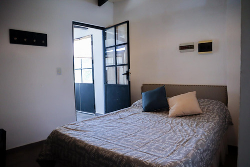 Venta Casa Campo, 1 Dormitorio, Lote, 7000 M2, Pileta. Tanti, A 10' De Carlos Paz