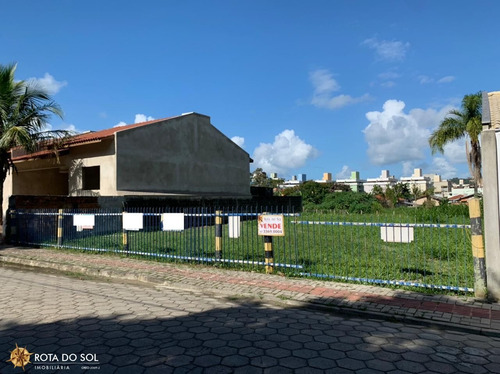 Imagem 1 de 7 de Terreno Com 362m² À Venda Na Praia De Bombas - T086