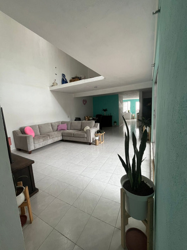 Venta De Casa Céntrica