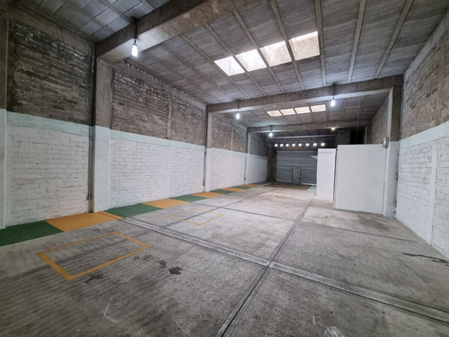 Imagen 2 de 10 de Bodega Renta Parque Industrial Bernardo Quintana Para Almace