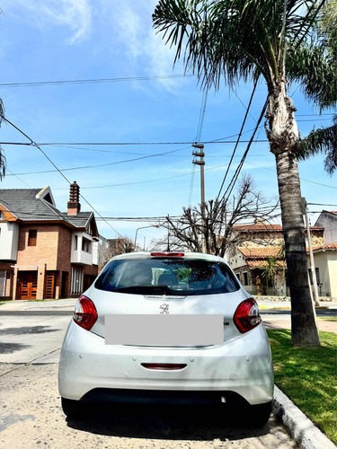 Peugeot 208 1.5 Active