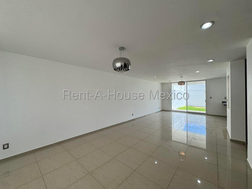 Lomas De Juriquilla Casa De 3 Recamaras En Renta Rah2801