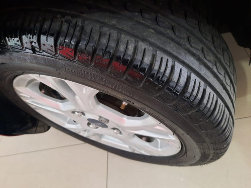 Imagen 20 de 25 de Ford Fiesta S Sedán Plus 2014 106.000 Km. Bordó, Batería Nva