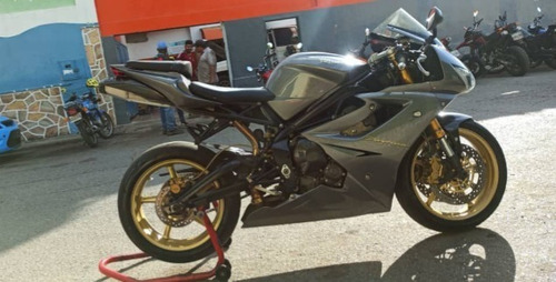 Imagen 3 de 9 de Triumph Daytona