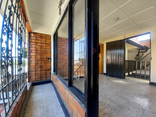 Se Vende Casa Bi Familiar Barrio Tomas Cipriano
