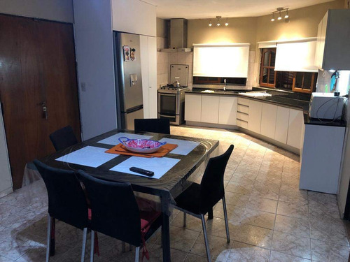 Imagen 7 de 30 de Casa En Venta De 4 Dormitorios En B° Alto Alberdi Con Pileta Y Quincho. Exc Zona