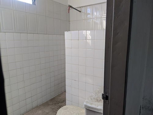 Imagen 4 de 9 de Se Alquila Galpon/deposito 200m2 El Llanito 3267