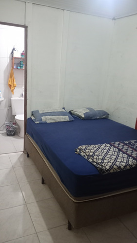 Casa Com 3 Dorm +suíte , Sala ,coz, Banheiro, Área Serv/edíc