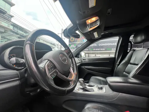 Jeep Grand Cherokee 5.7 Limited Lujo 4x4 At