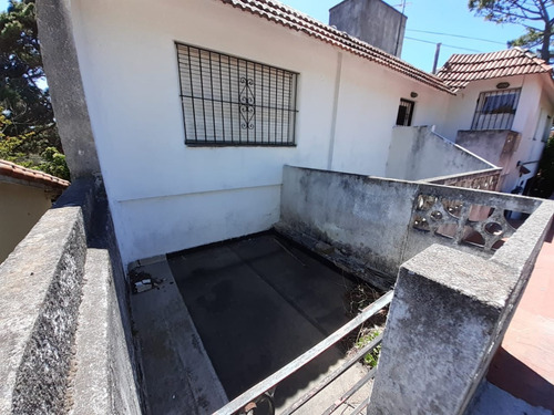 Imagen 2 de 14 de Depto Ubicado En Un 1º Piso 3 Ambientes Zona El Gateado A Metros De La Arteria Principal Av. 3