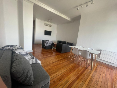Imagen 10 de 11 de Departamento En El Casco Historico- Amoblado