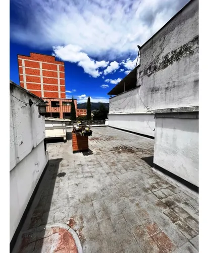 2 Casas En Primer Y Segundo Piso En El Estadio