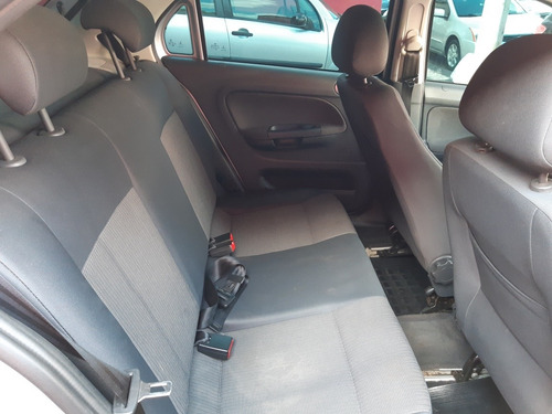 Volkswagen Gol 2013 1.6 Vht Trend Total Flex 5p