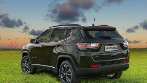 Imagem 11 de 17 de Jeep Compass Longitude 2022 0km Kit 80 Anos