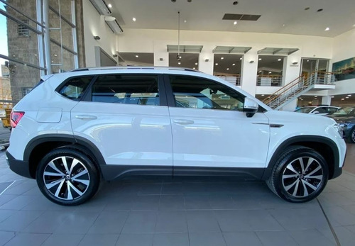 Imagen 19 de 25 de Volkswagen Taos Highline My23 250tsi Entrega Inm. Gp
