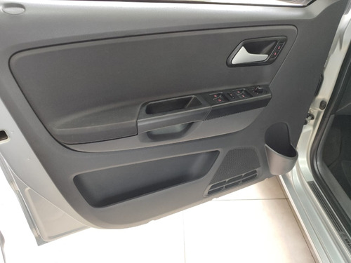 Volkswagen Spacefox 1.6 8V Trend (Flex)