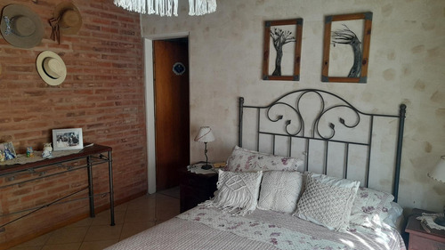 Venta Casa Parque Las Naciones 3 Ambientes Quincho Pileta Guernica