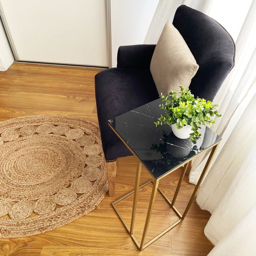 Imagen 2 de 10 de Mesa De Arrim Simil Marmol Con Est. Hierro Minimalista