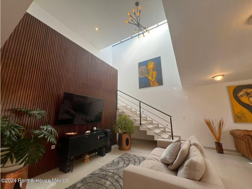 Zibatá Queretaro, Se Vende Casa Con 4 Recamaras Cada Uno Con Baño, Una En Planta Baja, Tiene Cuarto De Servicio Qh243673