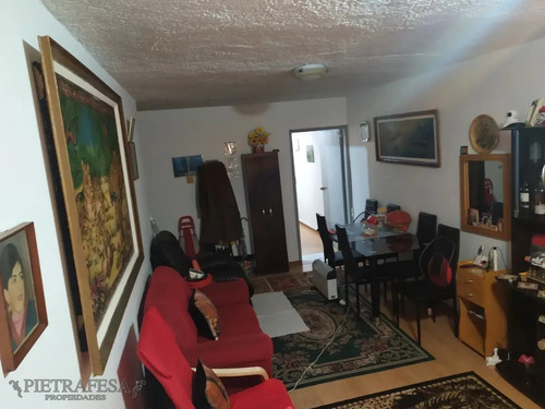 Apartamento Amueblado En Venta 2 Dormitorios, 1 Baño- Andes- Centro