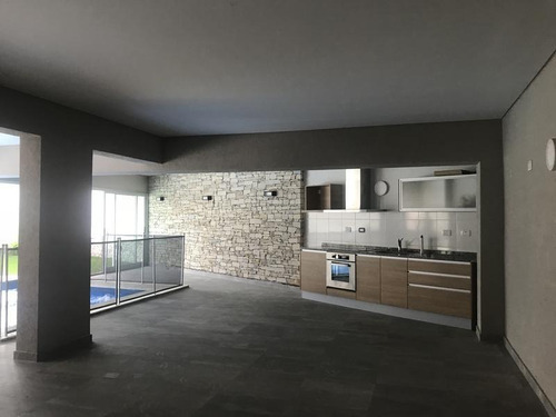 Imagen 27 de 27 de Departamento A La Venta De Gran Categoría De 2 Ambientes En La Mejor Calle De Adrogué